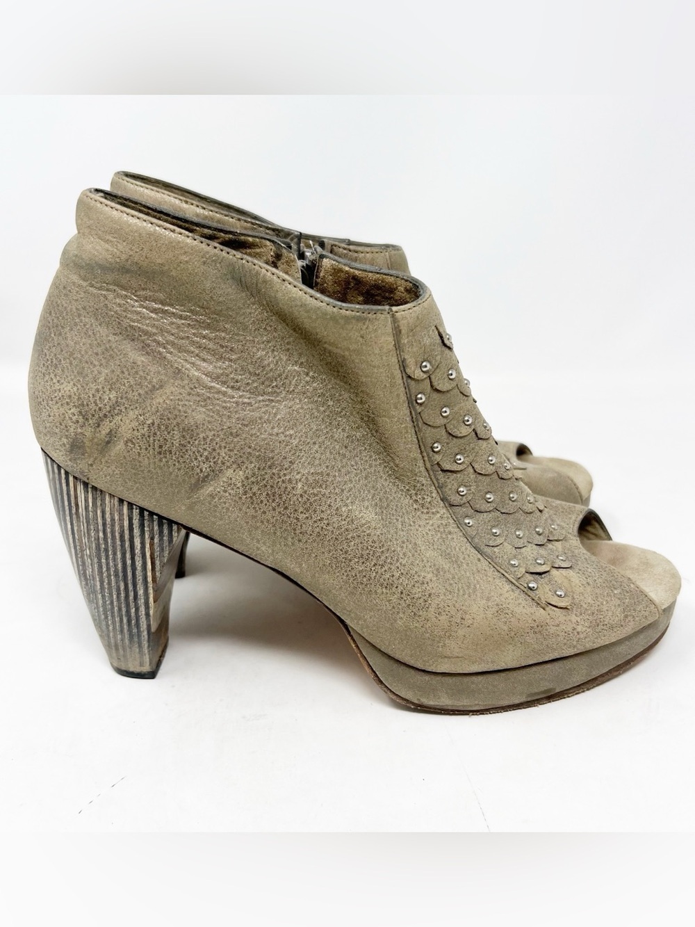 CALLEEN CORDERO TAUPE STUDDED LEATHER PEEP TOE CONE HEEL BOOTIES WOMENS SZ 7.5